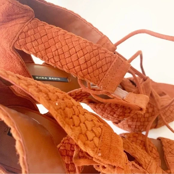 ZARA Braided Leather Suede Strappy
Heel Sandals - Picture 7 of 15